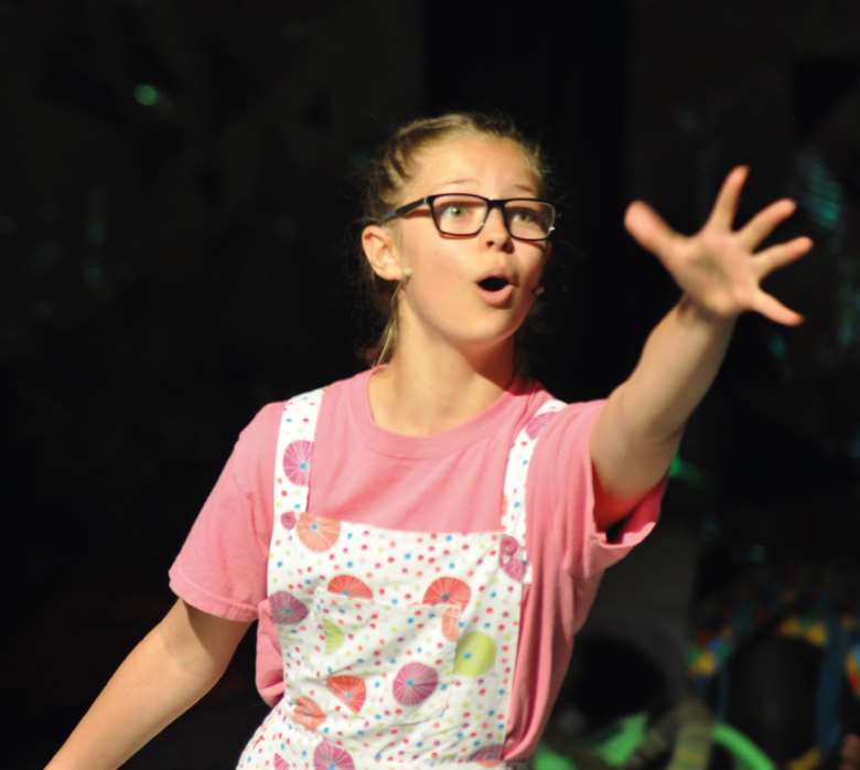 Scarlett Jones stars in the Manor School production of Wonderland